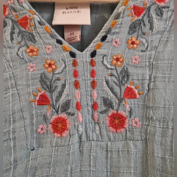 Blue Flowy Knox Rose dress with traditional flower pattern size medium - Picture 5 of 11